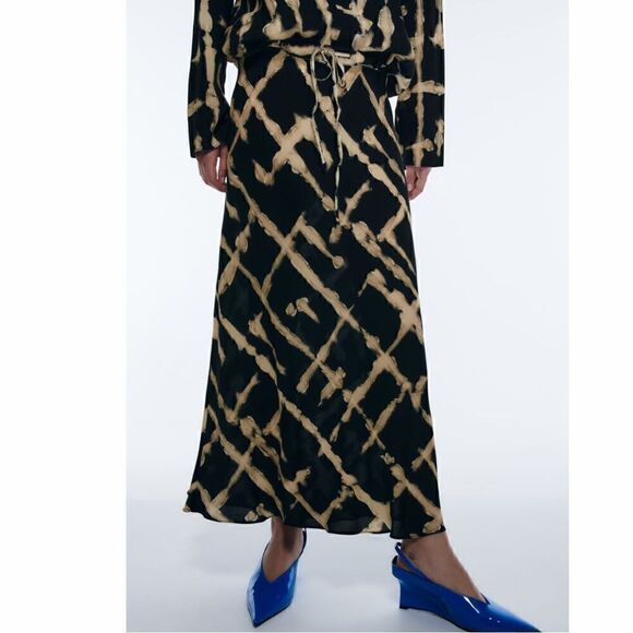 NWT Zara Flowy Print Midi Skirt - Picture 4 of 10